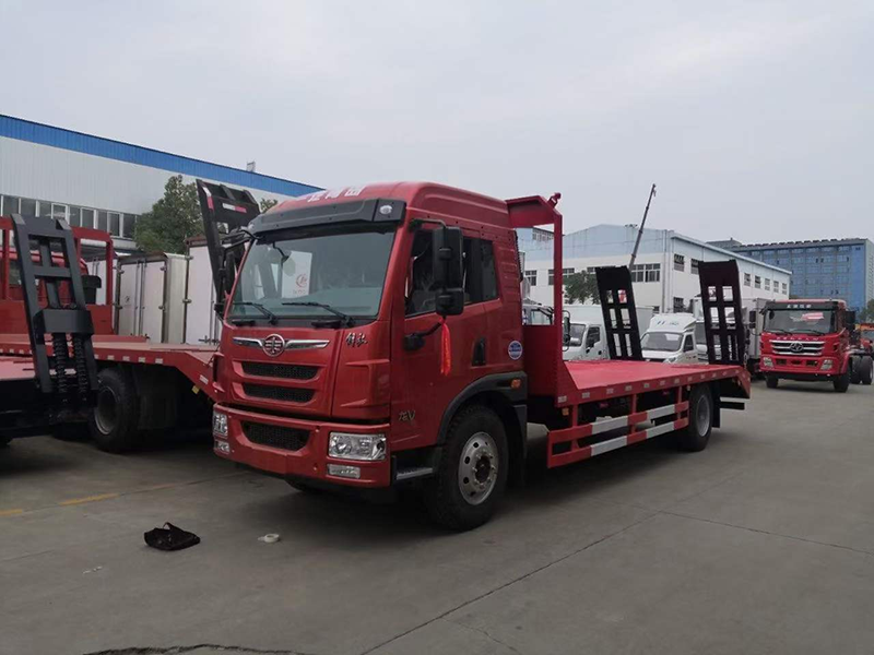 國(guó)六解放龍V單橋平板運(yùn)輸車